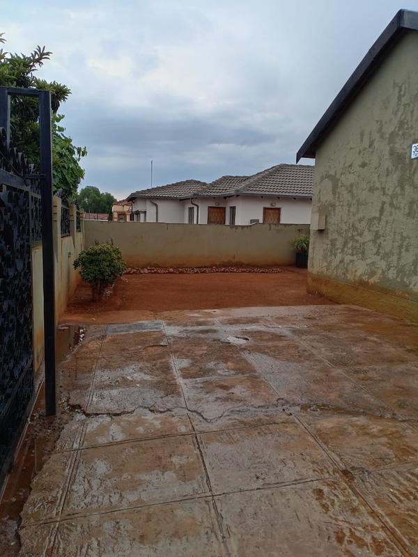 3 Bedroom Property for Sale in Dawn Park Gauteng