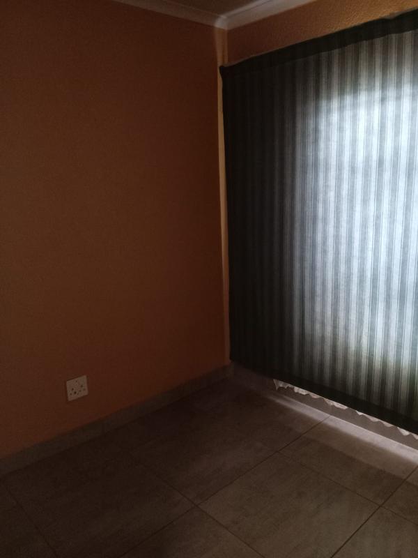 3 Bedroom Property for Sale in Dawn Park Gauteng