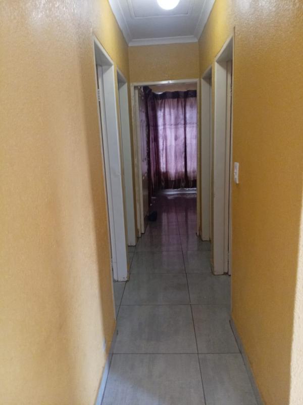 3 Bedroom Property for Sale in Dawn Park Gauteng
