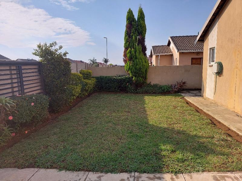 2 Bedroom Property for Sale in Windmill Park Gauteng