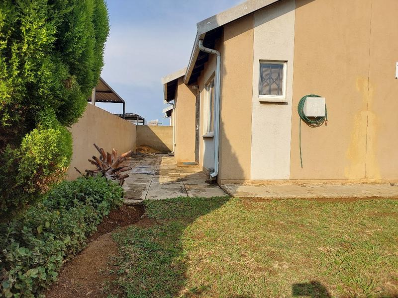 2 Bedroom Property for Sale in Windmill Park Gauteng