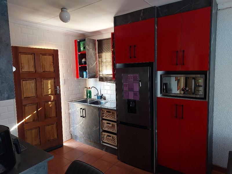 2 Bedroom Property for Sale in Windmill Park Gauteng