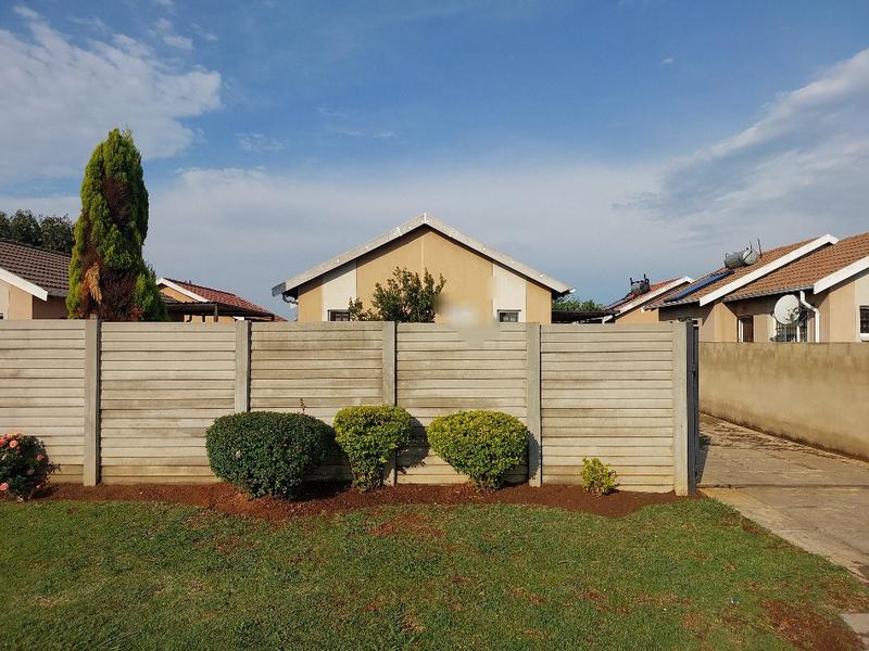 2 Bedroom Property for Sale in Windmill Park Gauteng
