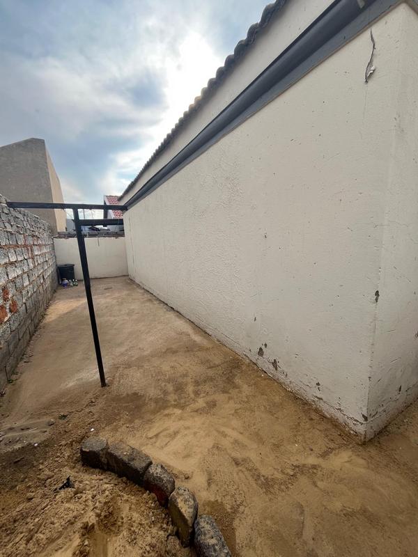 2 Bedroom Property for Sale in Windmill Park Gauteng