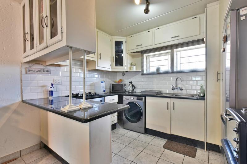 2 Bedroom Property for Sale in Winchester Hills Gauteng