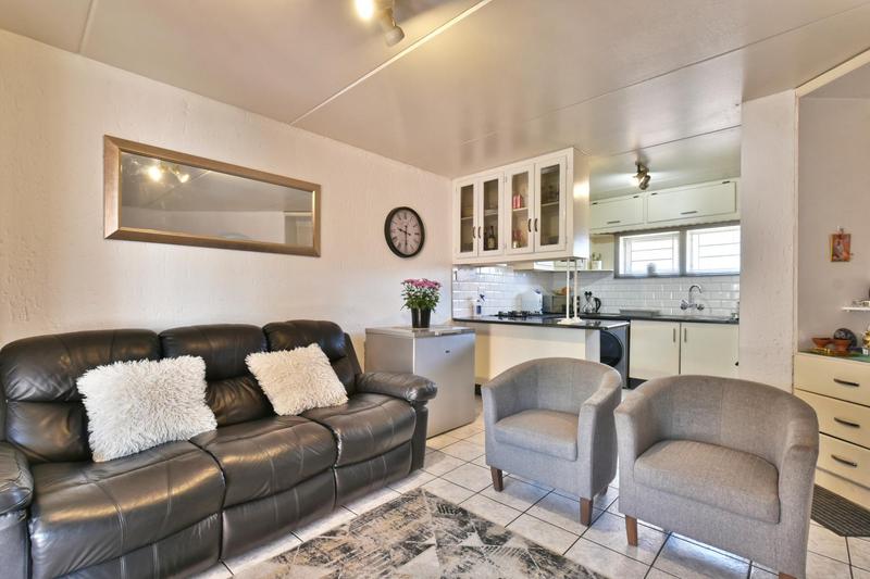 2 Bedroom Property for Sale in Winchester Hills Gauteng