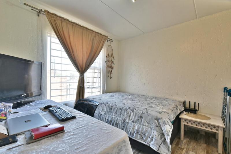 2 Bedroom Property for Sale in Winchester Hills Gauteng