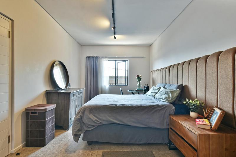 1 Bedroom Property for Sale in Hyde Park Gauteng