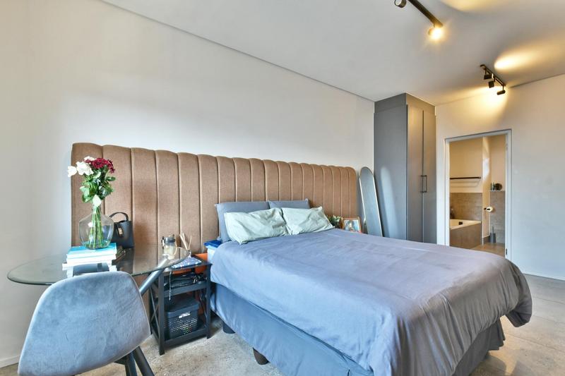 1 Bedroom Property for Sale in Hyde Park Gauteng
