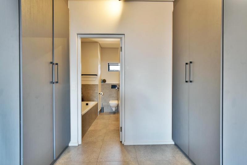 1 Bedroom Property for Sale in Hyde Park Gauteng