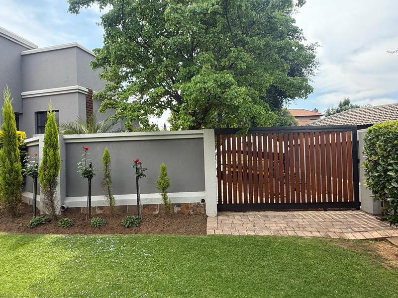 5 Bedroom Property for Sale in Midlands Estate Gauteng