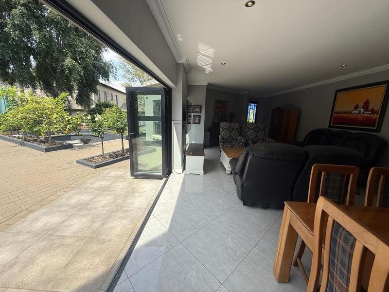 5 Bedroom Property for Sale in Midlands Estate Gauteng