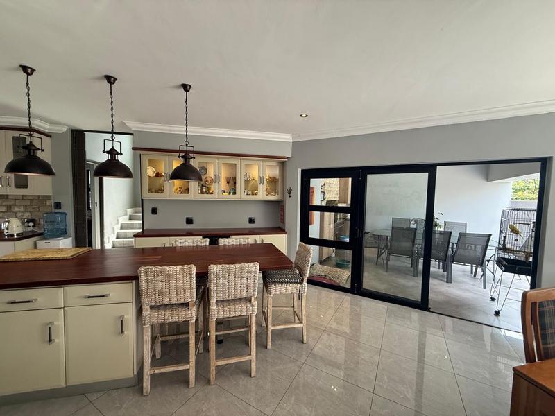 5 Bedroom Property for Sale in Midlands Estate Gauteng