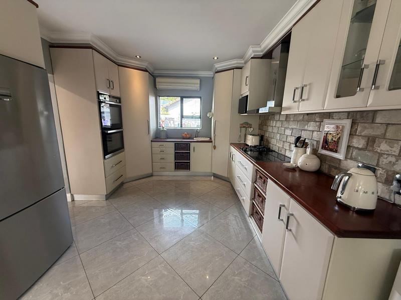 5 Bedroom Property for Sale in Midlands Estate Gauteng