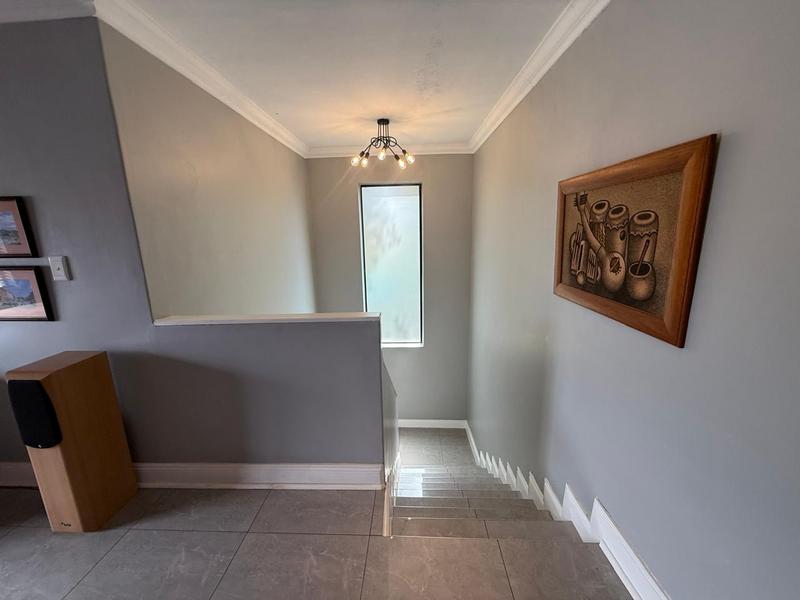 5 Bedroom Property for Sale in Midlands Estate Gauteng