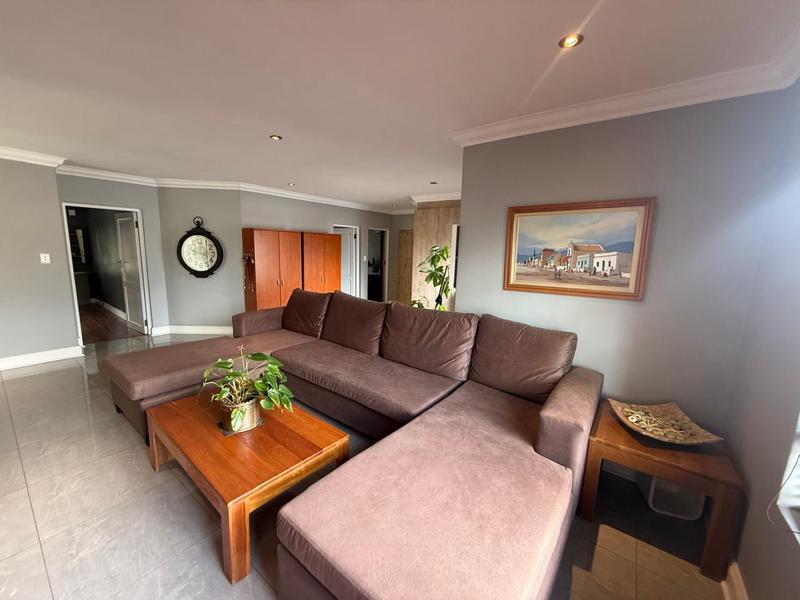 5 Bedroom Property for Sale in Midlands Estate Gauteng