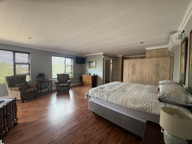 5 Bedroom Property for Sale in Midlands Estate Gauteng