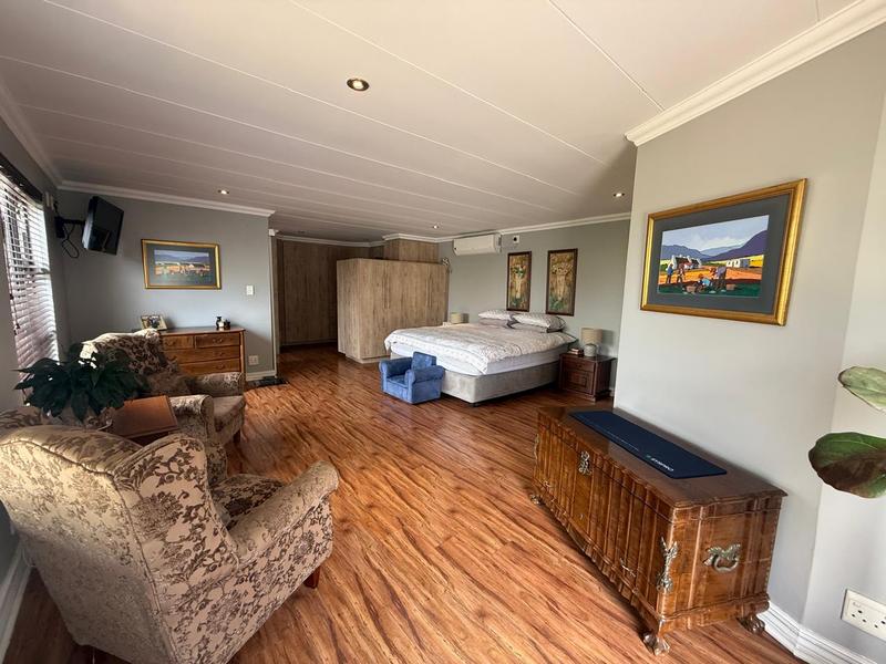 5 Bedroom Property for Sale in Midlands Estate Gauteng