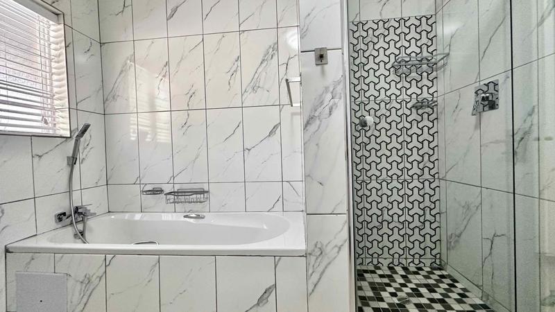 To Let 1 Bedroom Property for Rent in Morningside Gauteng
