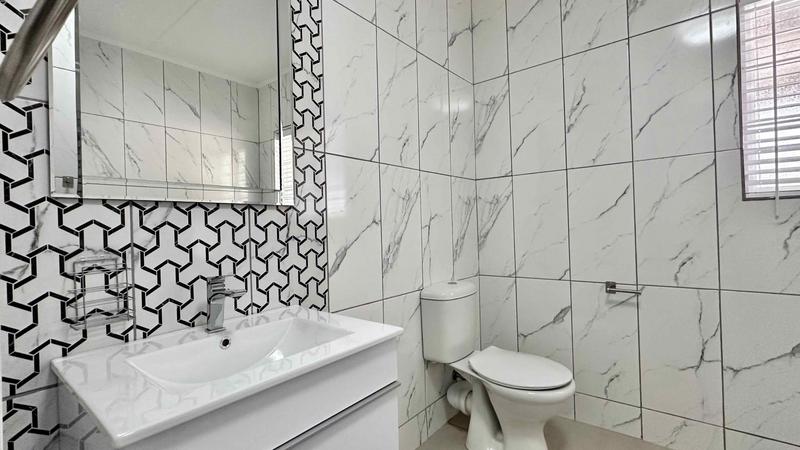 To Let 1 Bedroom Property for Rent in Morningside Gauteng
