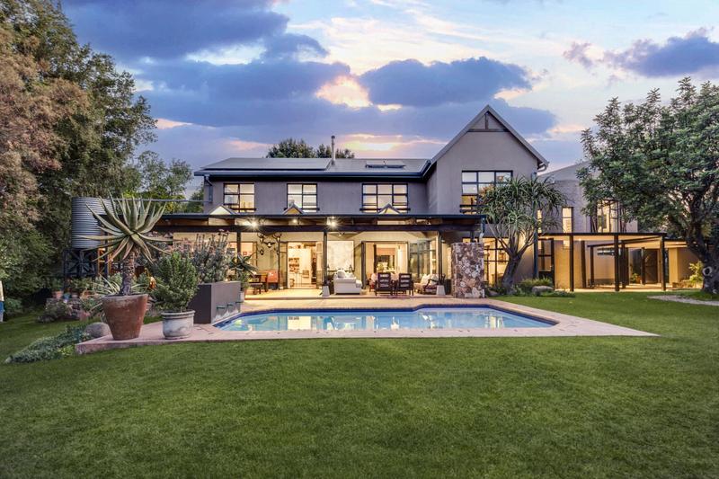 5 Bedroom Property for Sale in Fourways Gardens Gauteng