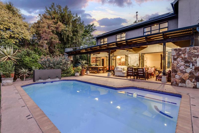 5 Bedroom Property for Sale in Fourways Gardens Gauteng