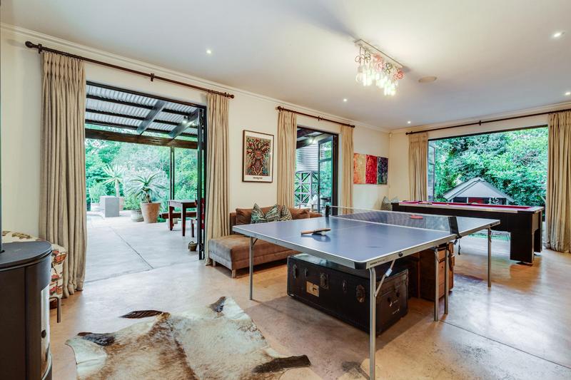 5 Bedroom Property for Sale in Fourways Gardens Gauteng