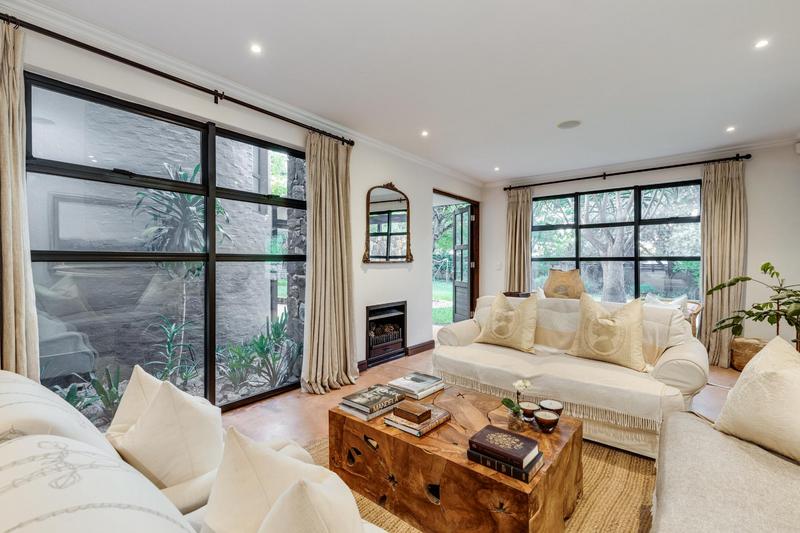 5 Bedroom Property for Sale in Fourways Gardens Gauteng