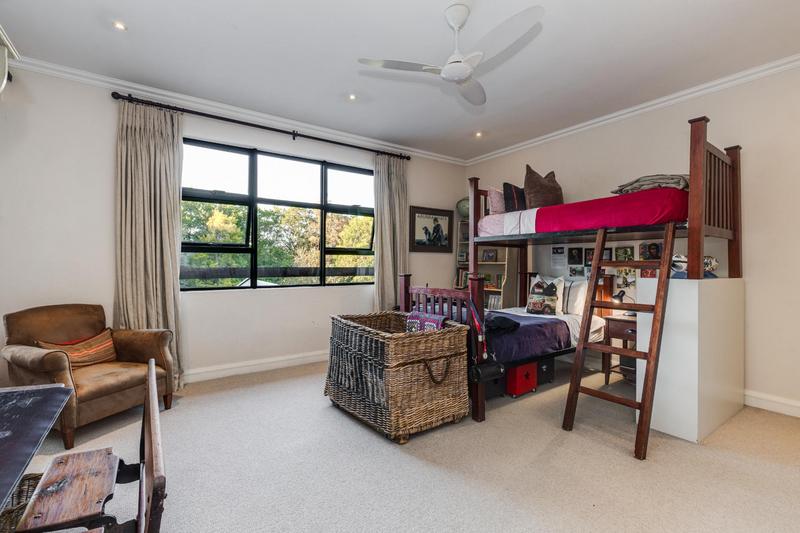 5 Bedroom Property for Sale in Fourways Gardens Gauteng