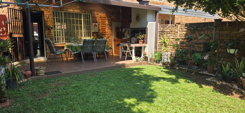 2 Bedroom Property for Sale in Annlin Gauteng
