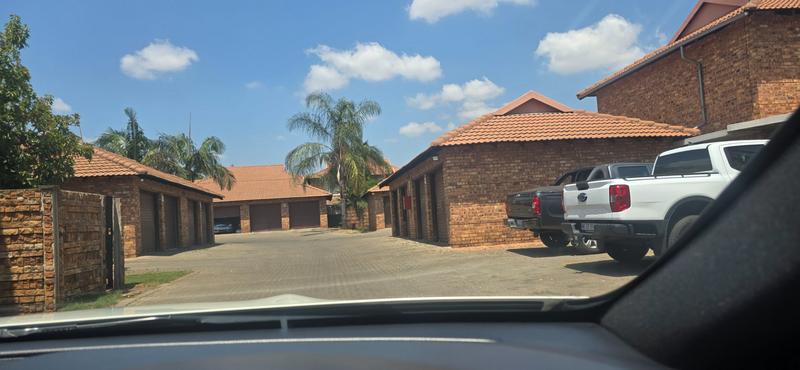 2 Bedroom Property for Sale in Annlin Gauteng