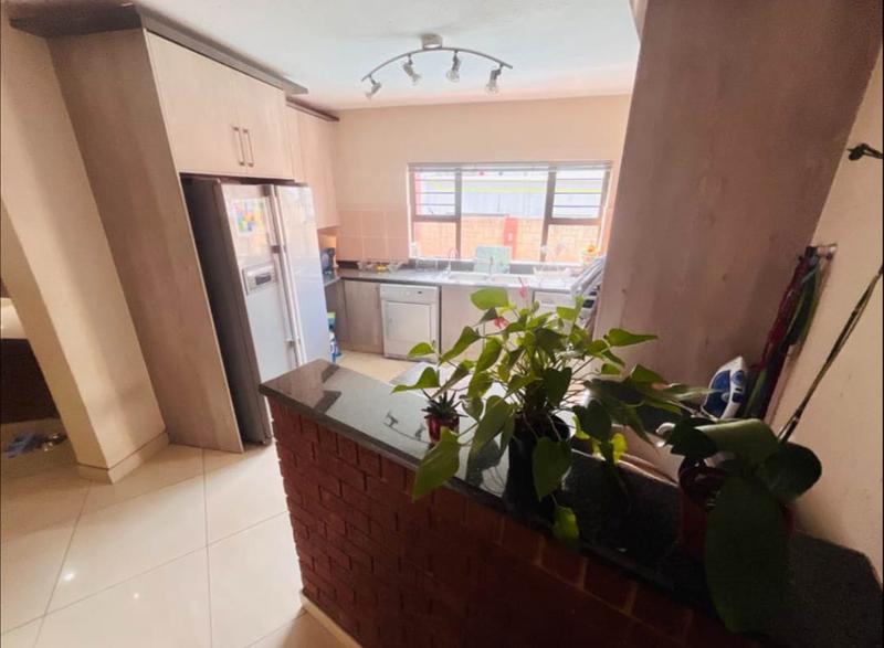 5 Bedroom Property for Sale in Meyersdal Gauteng