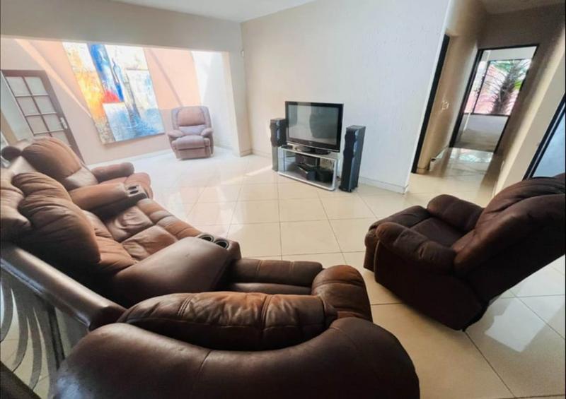 5 Bedroom Property for Sale in Meyersdal Gauteng