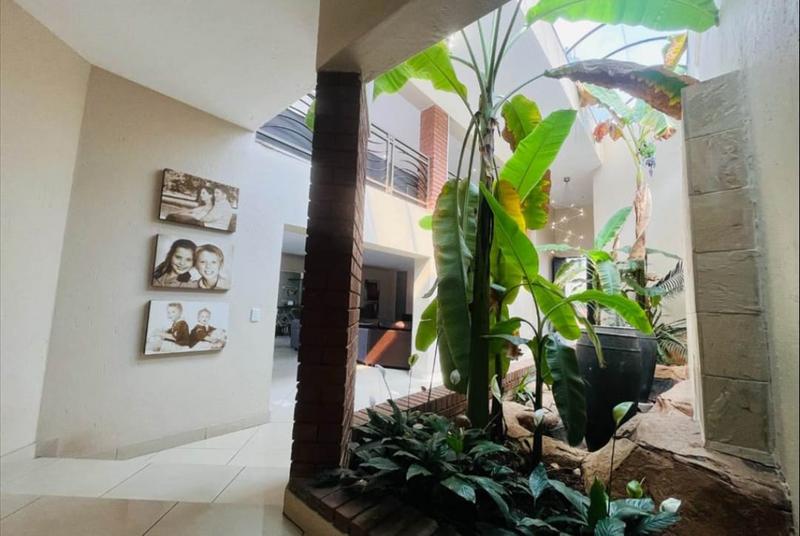 5 Bedroom Property for Sale in Meyersdal Gauteng