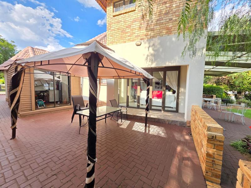 5 Bedroom Property for Sale in Misty Bay Gauteng