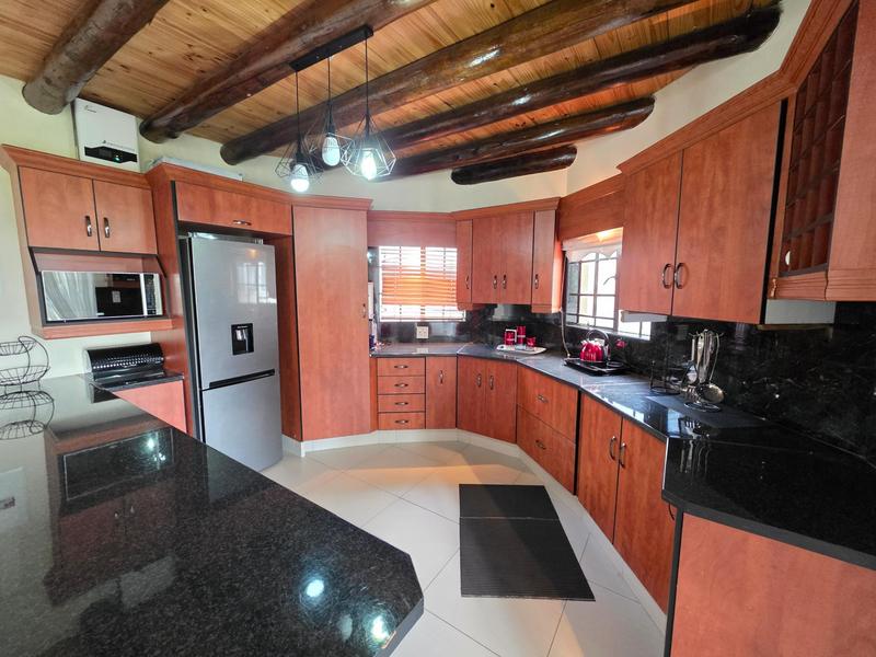 5 Bedroom Property for Sale in Misty Bay Gauteng