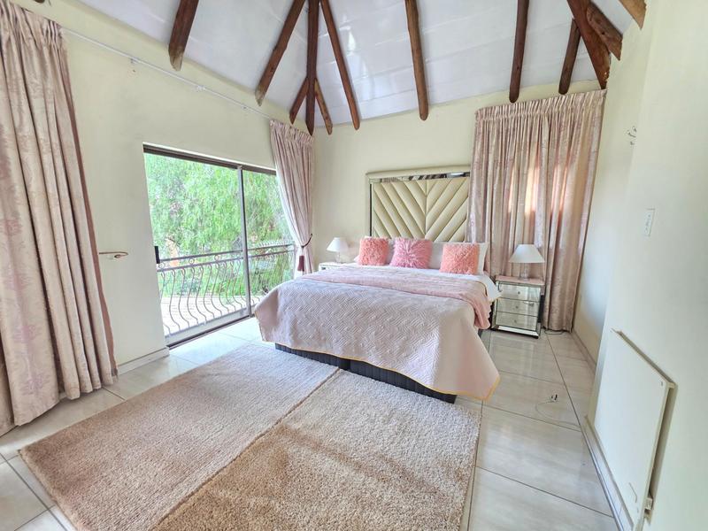 5 Bedroom Property for Sale in Misty Bay Gauteng