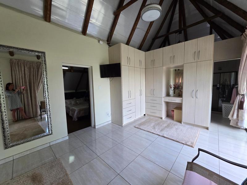 5 Bedroom Property for Sale in Misty Bay Gauteng