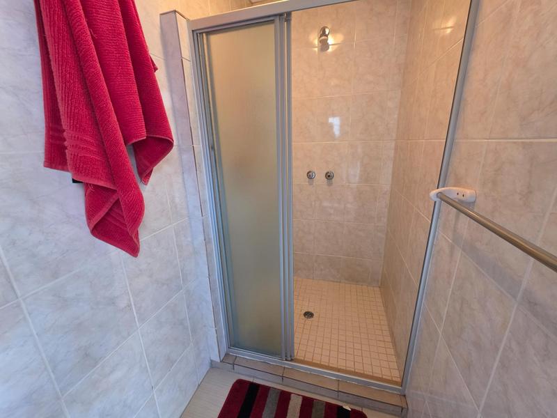 5 Bedroom Property for Sale in Misty Bay Gauteng