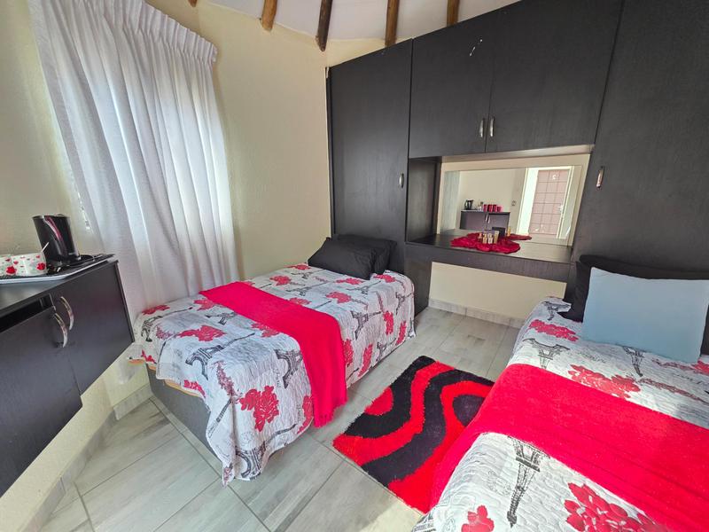 5 Bedroom Property for Sale in Misty Bay Gauteng
