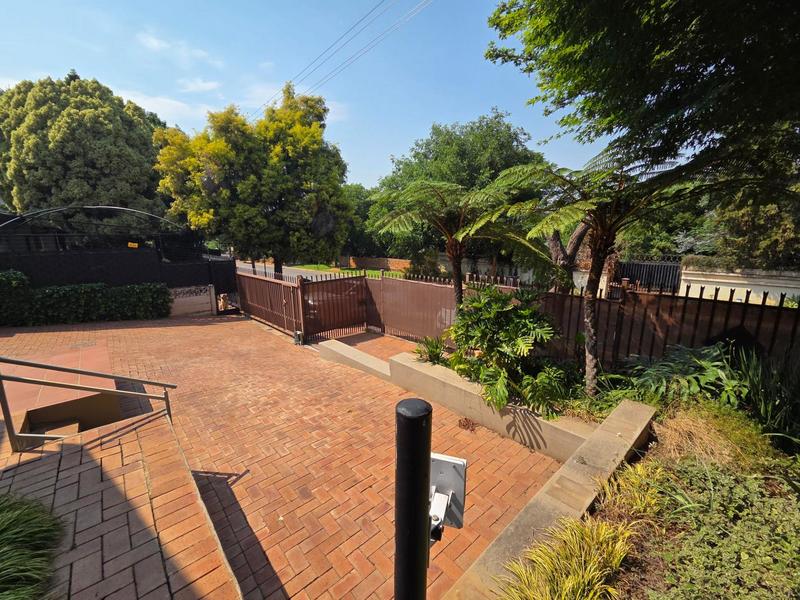 To Let 4 Bedroom Property for Rent in Hazelwood Gauteng