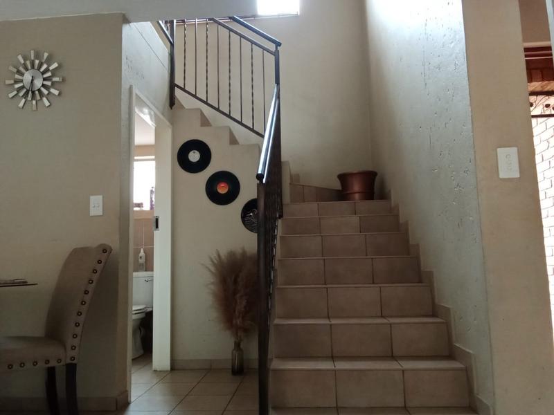 To Let 2 Bedroom Property for Rent in Groeneweide Gauteng