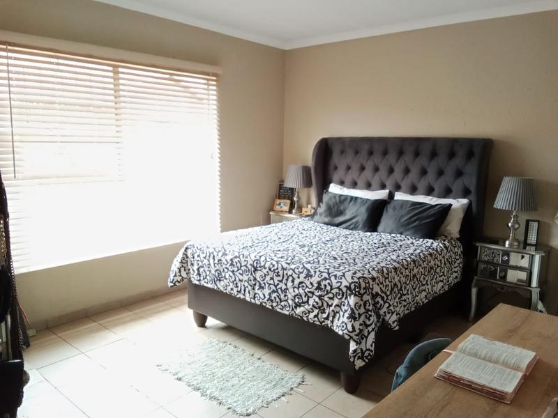 To Let 2 Bedroom Property for Rent in Groeneweide Gauteng
