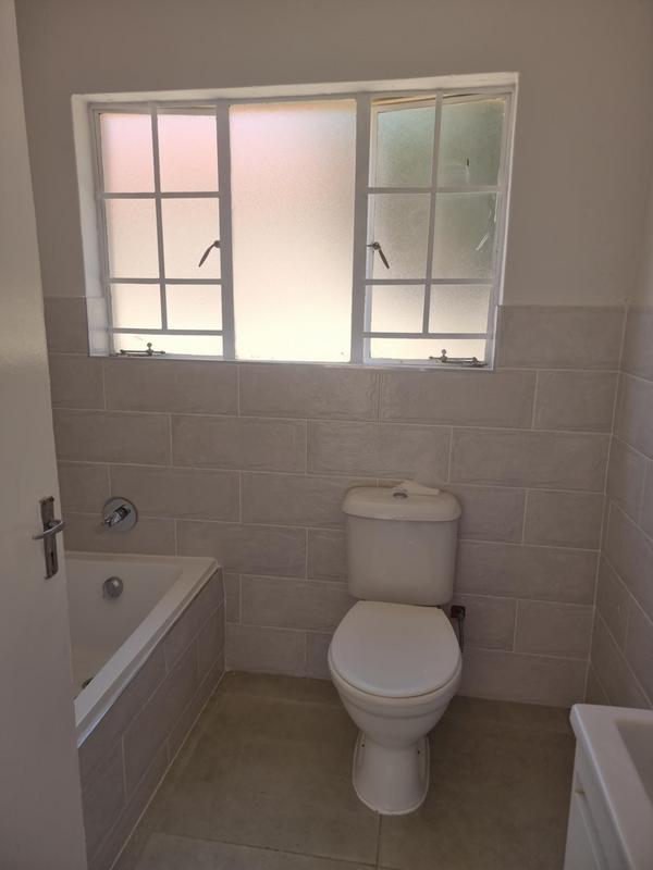2 Bedroom Property for Sale in Wychwood Gauteng