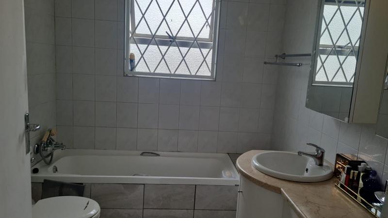 3 Bedroom Property for Sale in Bruma Gauteng