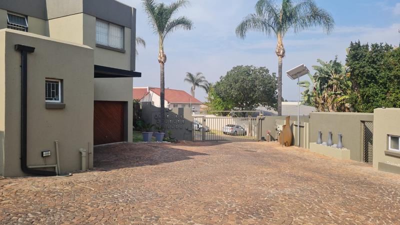 3 Bedroom Property for Sale in Bruma Gauteng