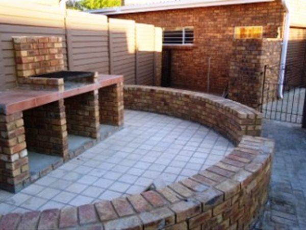 To Let 3 Bedroom Property for Rent in Primrose Gauteng