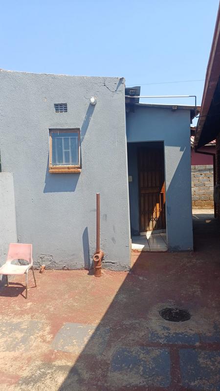 2 Bedroom Property for Sale in Vosloorus Gauteng