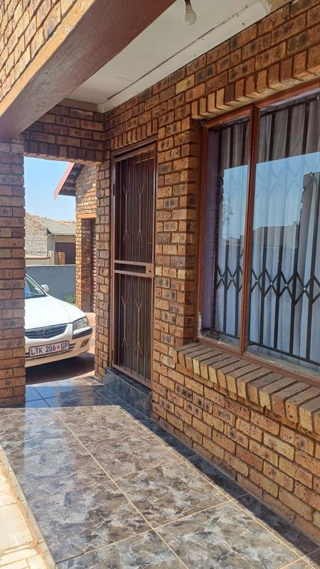 2 Bedroom Property for Sale in Vosloorus Gauteng