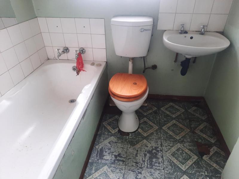 2 Bedroom Property for Sale in Leeuhof Gauteng